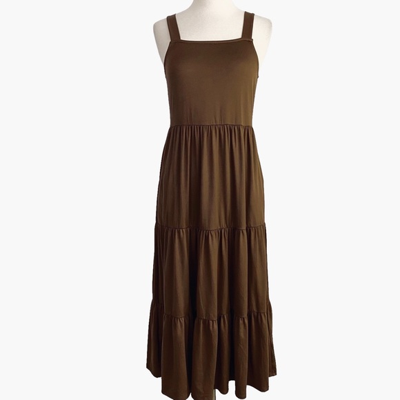 You & Me Boutique Sleeveless Tiered Midi Dress w/Pockets Women’s S (4/6) Mocha - Picture 6 of 11